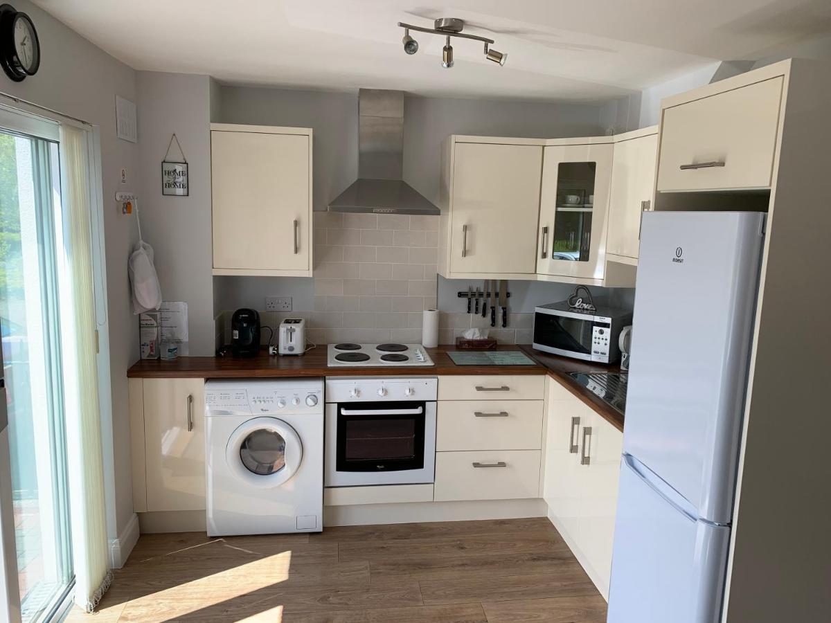 Two Bedroom Town House Beside The River Barrow Carlow Buitenkant foto