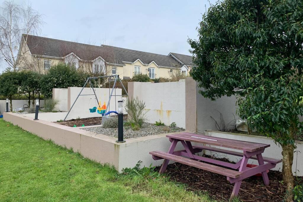 Two Bedroom Town House Beside The River Barrow Carlow Buitenkant foto