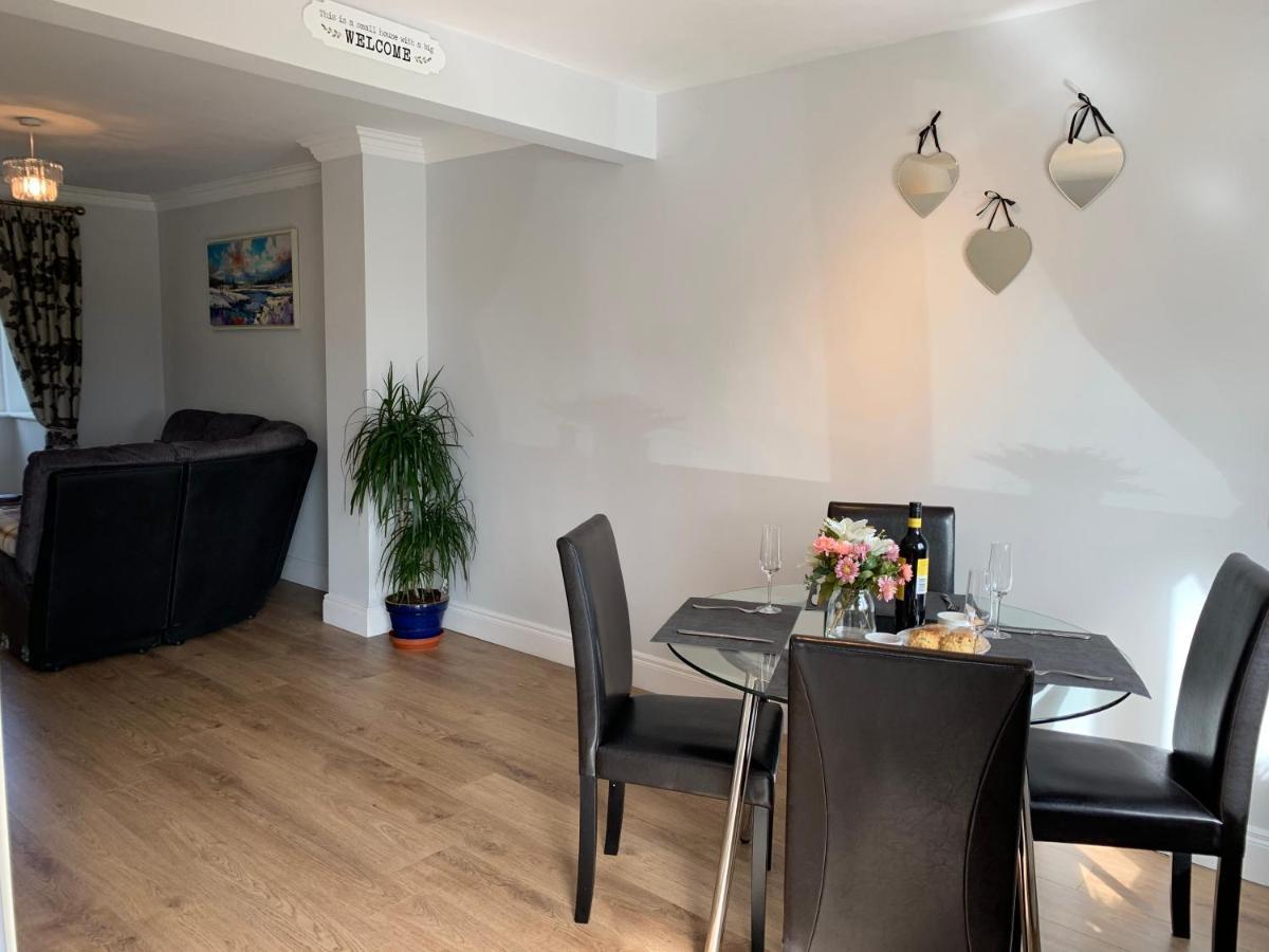 Two Bedroom Town House Beside The River Barrow Carlow Buitenkant foto